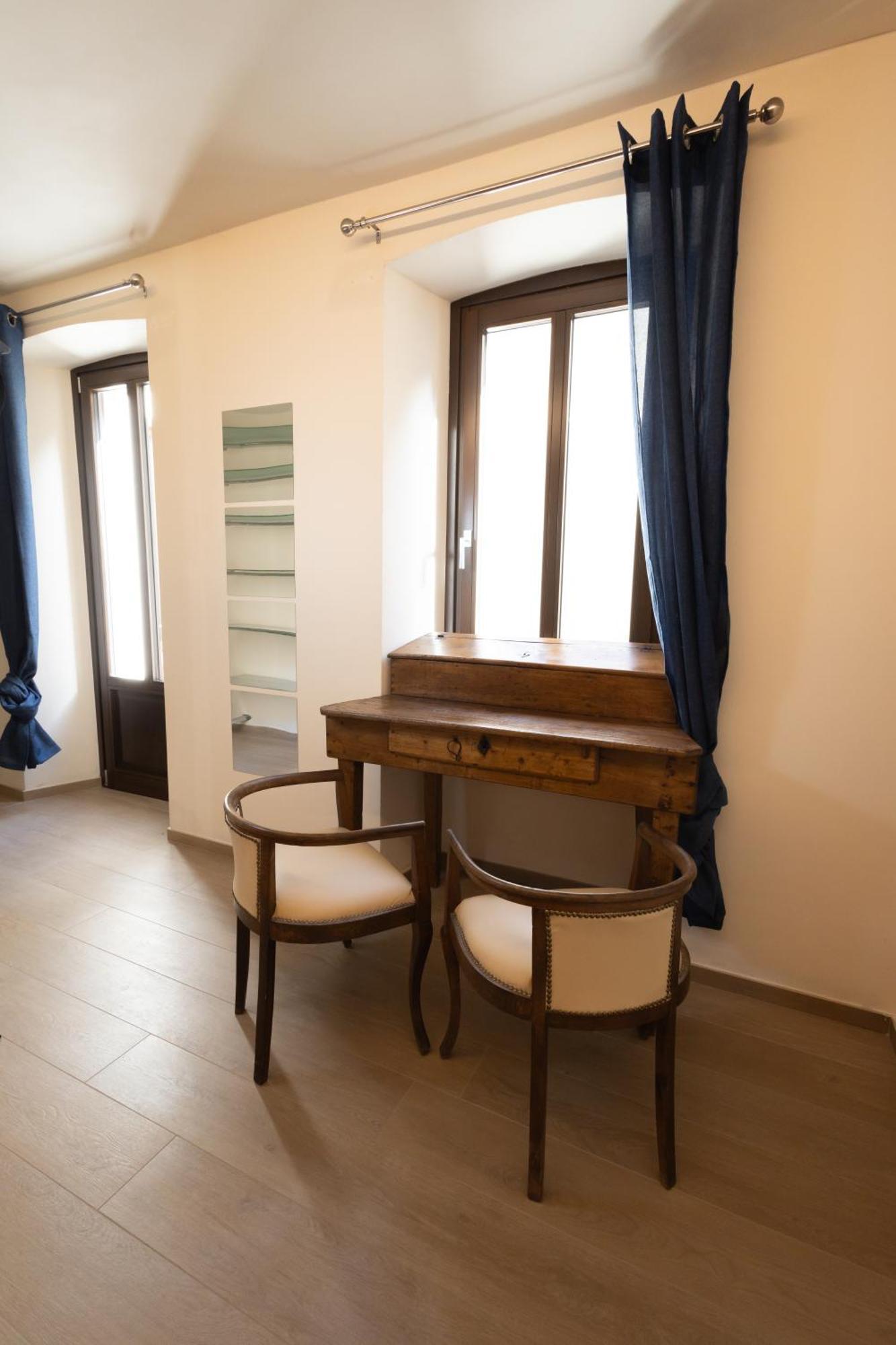 Maison Aubert In Centro Storico Аоста Экстерьер фото